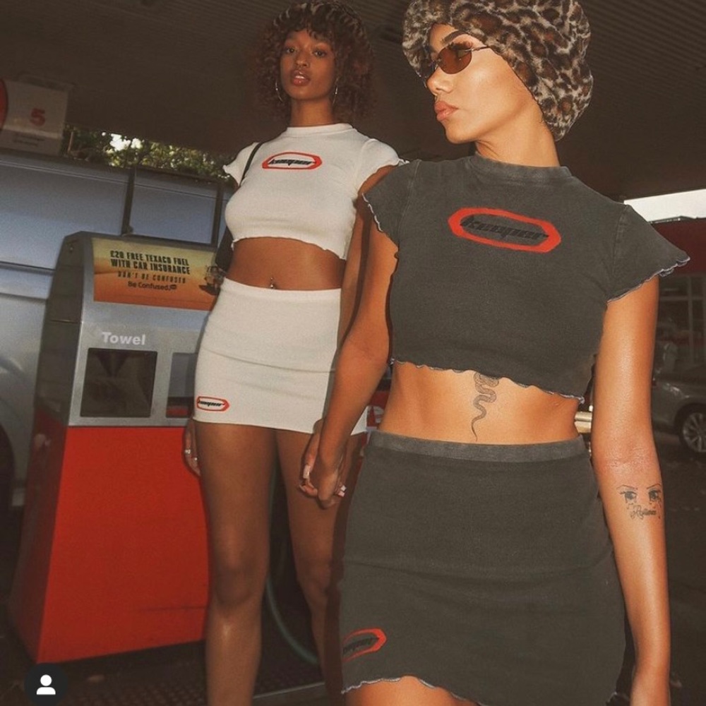 The K label two piece set